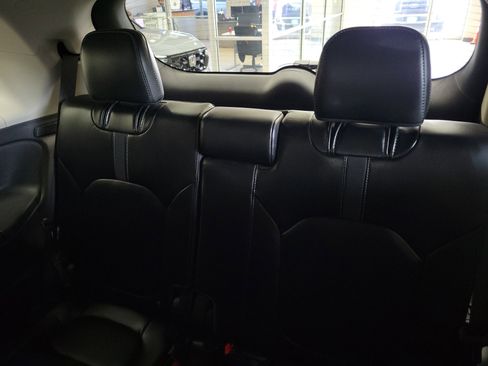 Certified 2025 Honda Pilot EX-L image 13