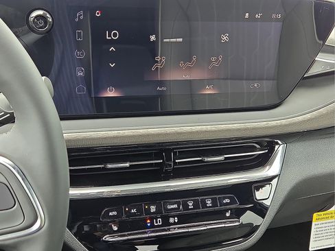 New 2026 Buick Envista Sport Touring FWD image 18