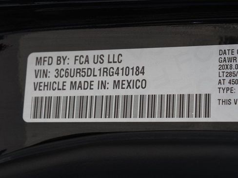 Used 2024 RAM 2500 Big Horn w/ Night Edition AWD/4WD image 33