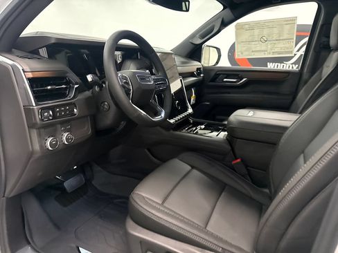 New 2026 GMC Yukon Denali w/ LPO, Floor Liner Package RWD image 12
