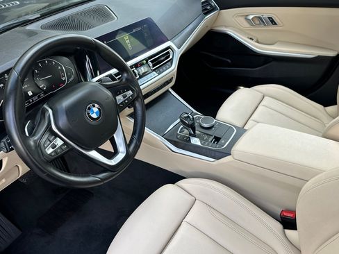 Used 2021 BMW 330i Sedan w/ Convenience Package RWD image 9