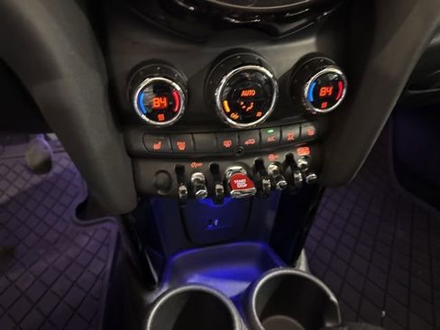 Used 2021 MINI Cooper S w/ Signature Upholstery Package image 12