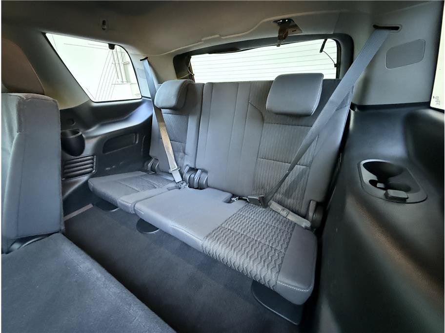 Used 2018 GMC Yukon SLE w/ SLE Value Package RWD image 19