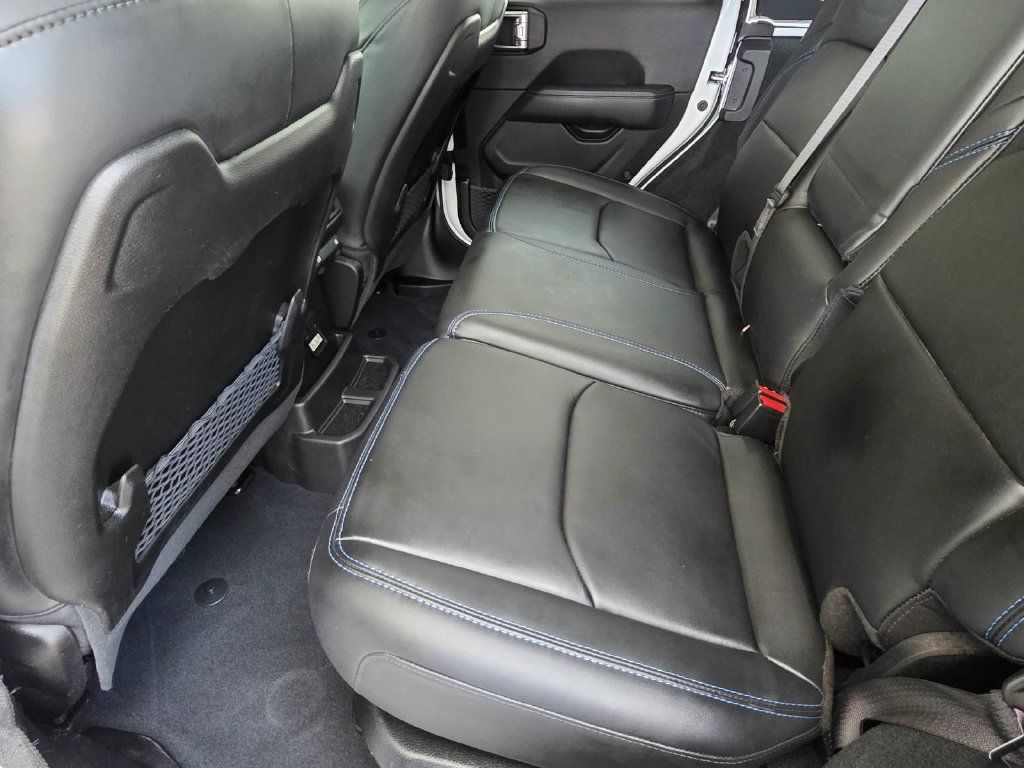 Used 2024 Jeep Wrangler Unlimited Rubicon 4xe AWD/4WD image 9