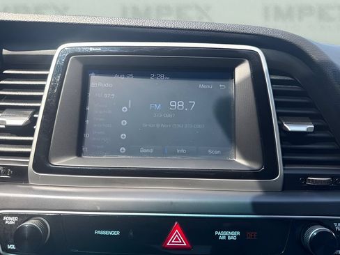 Used 2019 Hyundai Sonata SE FWD image 13