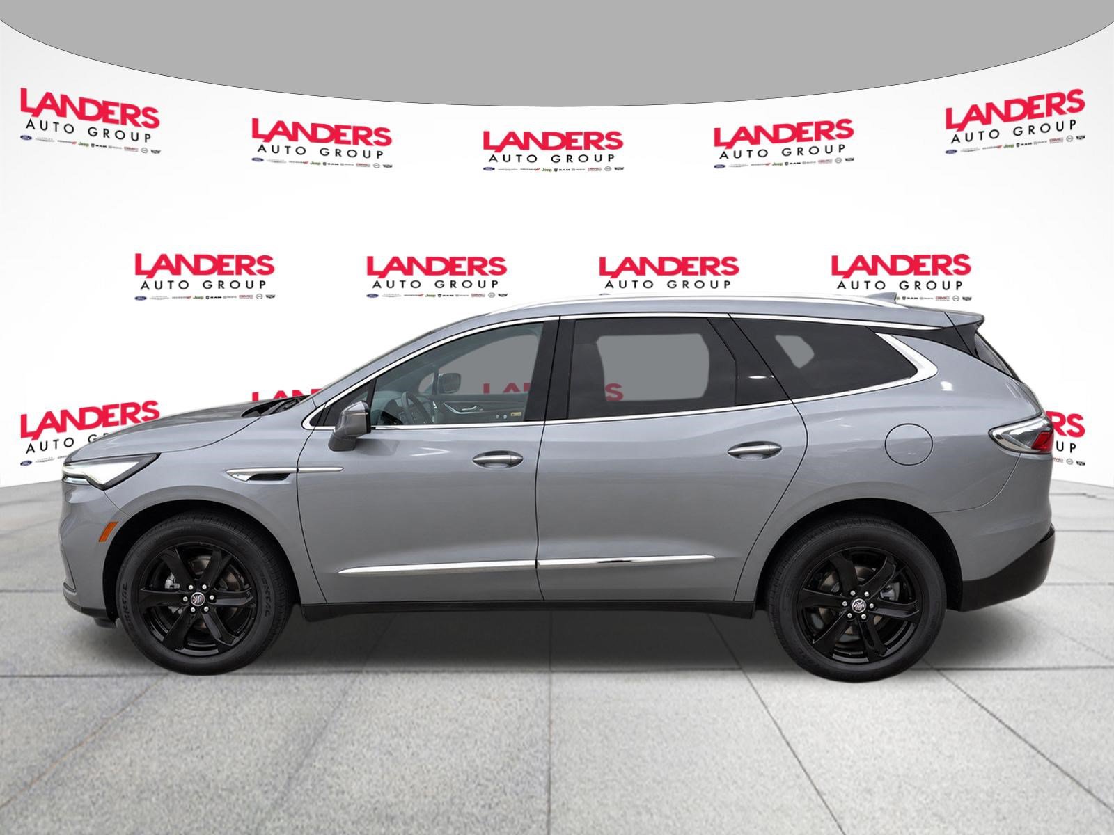 Used 2023 Buick Enclave Essence w/ Experience Buick Package FWD image 8