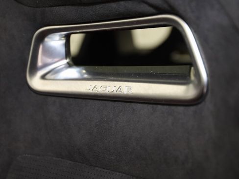 Used 2024 Jaguar F-PACE SVR image 49