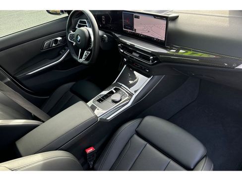 Used 2025 BMW M340i xDrive image 17