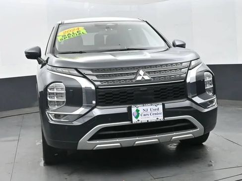 Used 2024 Mitsubishi Outlander Ralliart AWD/4WD image 3
