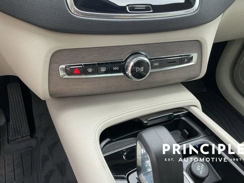 Certified 2023 Volvo XC90 B5 Plus w/ Protection Package Premier AWD/4WD image 19