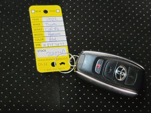 Used 2022 Toyota GR86 Premium w/ ALL Weather Mat Package (TMS) RWD image 51