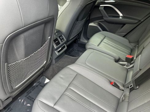 Used 2025 Audi Q5 Premium Plus w/ Premium Plus image 12