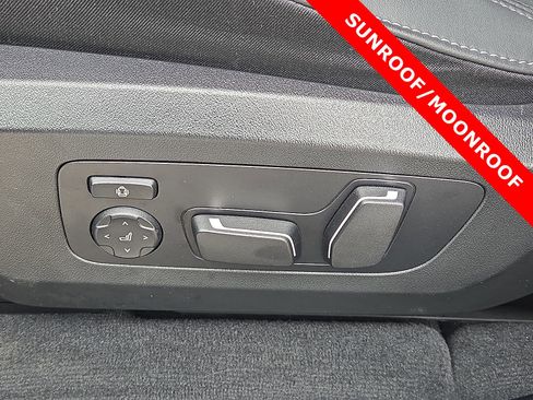 Used 2025 BMW X3 xDrive30i w/ Premium Package image 13