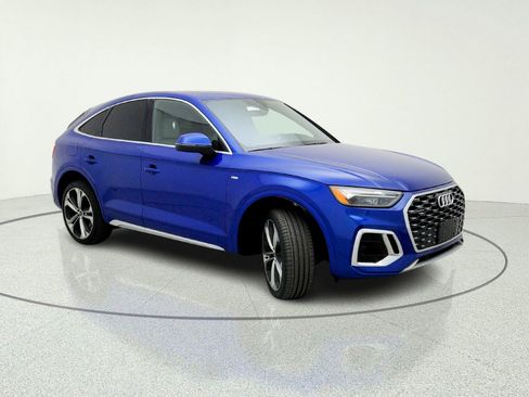 Used 2021 Audi Q5 2.0T Premium Plus w/ Premium Plus Package AWD/4WD image 5