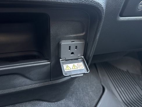 Used 2023 RAM 2500 Laramie image 24