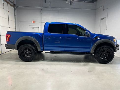 Used 2017 Ford F150 Raptor w/ Equipment Group 802A Luxury image 2