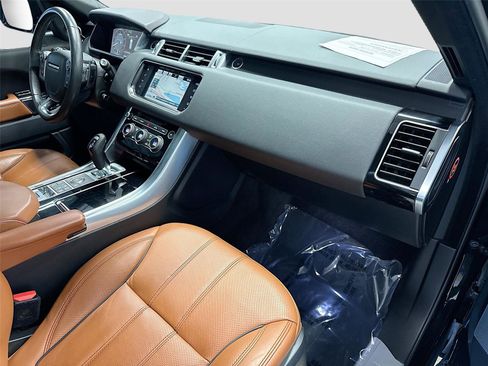 Used 2016 Land Rover Range Rover Sport Supercharged AWD/4WD image 31