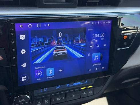 Used 2016 Toyota Corolla LE FWD image 18