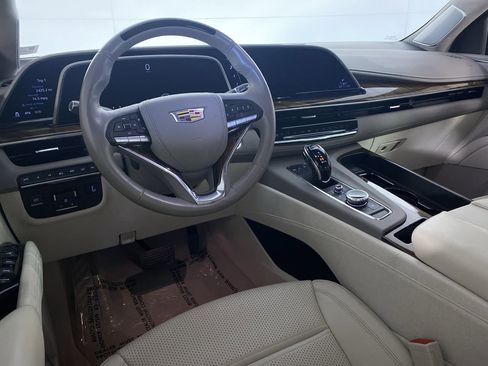 Certified 2024 Cadillac Escalade ESV Sport Platinum w/ LPO, ONYX Package image 2