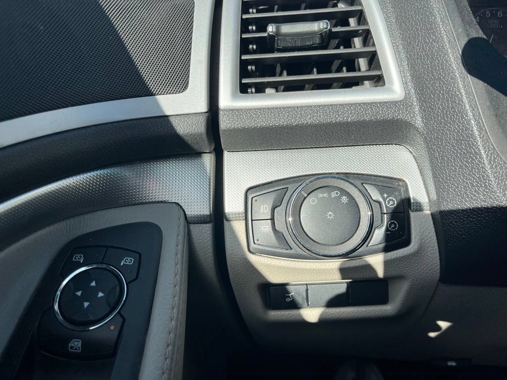 Used 2012 Ford Explorer XLT FWD image 12
