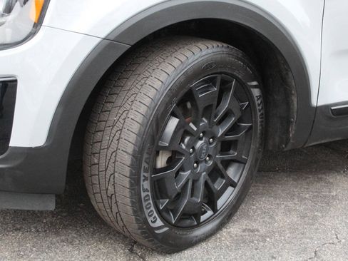 Used 2021 Kia Telluride EX w/ EX Premium Package AWD/4WD image 26