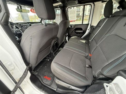 Used 2023 Jeep Wrangler Unlimited Rubicon 4xe w/ Cold Weather Group AWD/4WD image 27