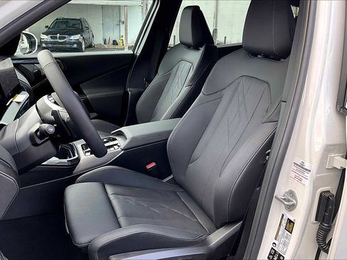 Used 2026 BMW X3 xDrive30 w/ Premium Package image 9