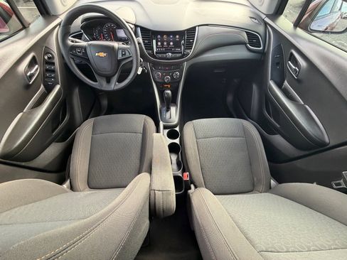 Used 2021 Chevrolet Trax LS w/ Tint and Cruise Package image 25