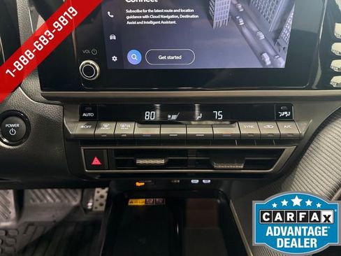 Used 2025 Toyota Camry SE AWD/4WD image 4