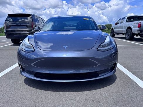 Used 2022 Tesla Model 3 Long Range AWD/4WD image 7