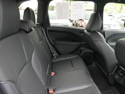 Certified 2025 Subaru Forester Limited w/ Popular Package image 21