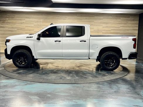 Used 2021 Chevrolet Silverado 1500 LT Trail Boss w/ Convenience Package II AWD/4WD image 11