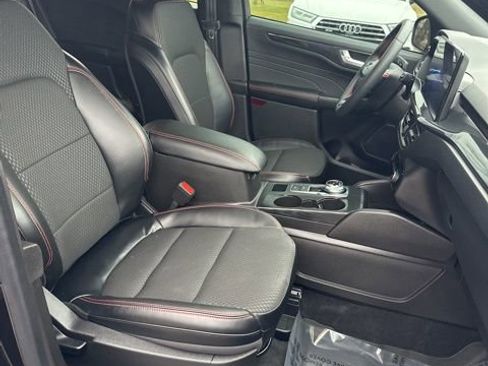 Used 2023 Ford Escape ST-Line w/ Tech Pack #1 image 34