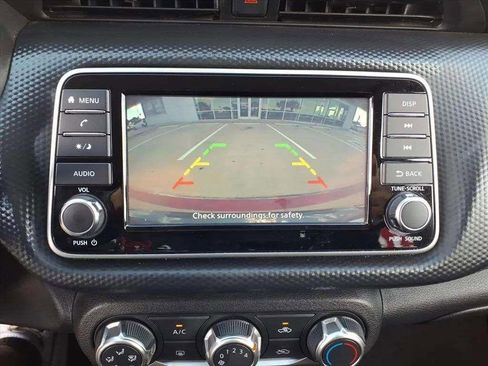 Used 2024 Nissan Kicks S image 15