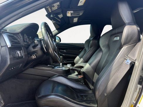 Used 2016 BMW M3 RWD image 2