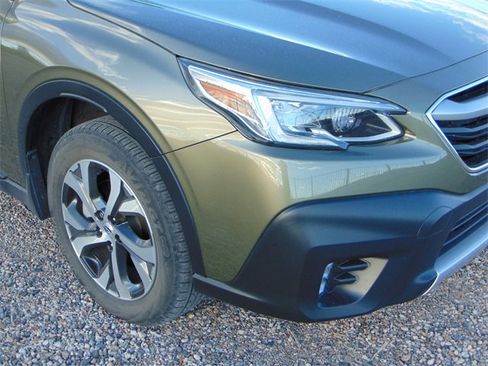 Used 2022 Subaru Outback Limited XT image 2