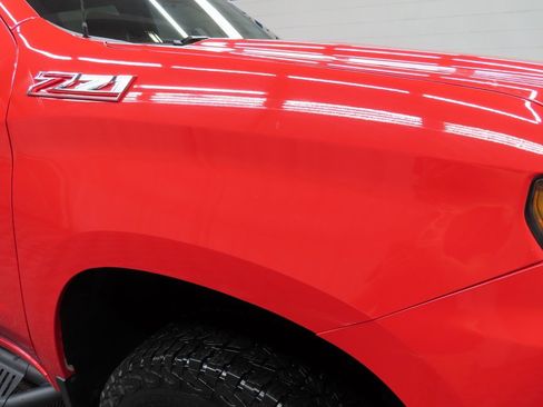 Used 2020 Chevrolet Silverado 1500 Custom Trail Boss image 24