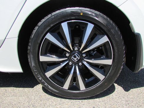 Used 2023 Honda Civic EX-L image 10