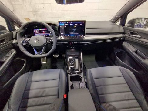 New 2026 Volkswagen Golf image 40