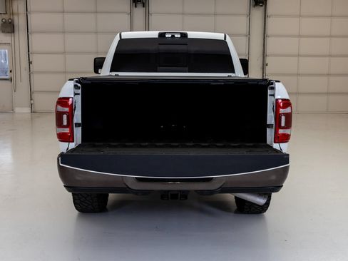 Used 2024 RAM 2500 Limited AWD/4WD image 8