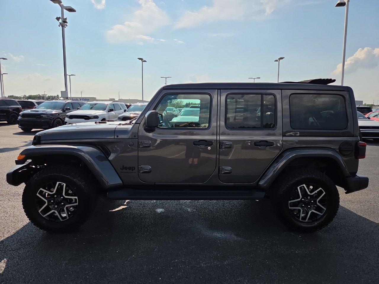 New 2027 Jeep Wrangler Unlimited Sahara AWD/4WD image 27