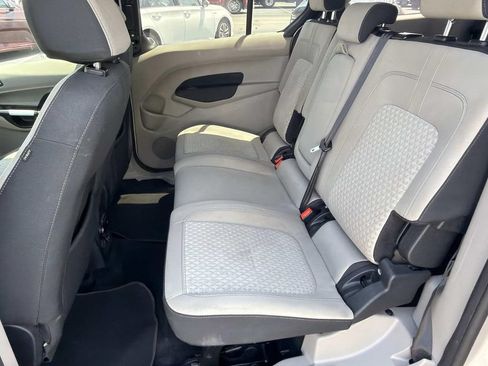 Used 2022 Ford Transit Connect XLT FWD image 12