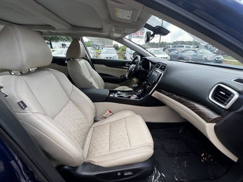 Used 2016 Nissan Maxima Platinum FWD image 13