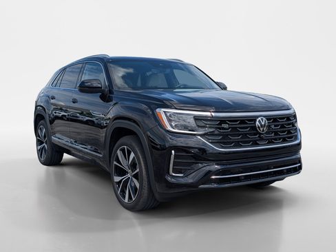 Used 2026 Volkswagen Atlas Cross Sport SEL Premium R-Line AWD/4WD image 2