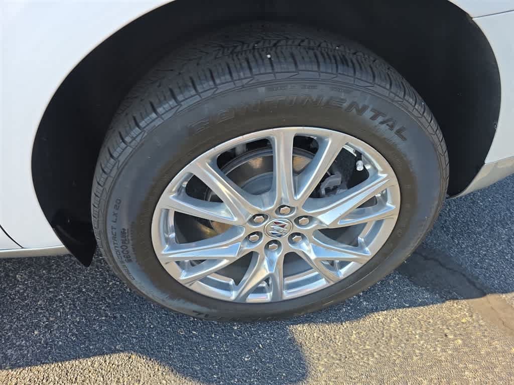 Used 2023 Buick Enclave Premium w/ Experience Buick Package FWD image 30
