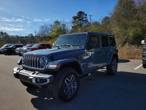 New 2026 Jeep Wrangler Sahara image 7
