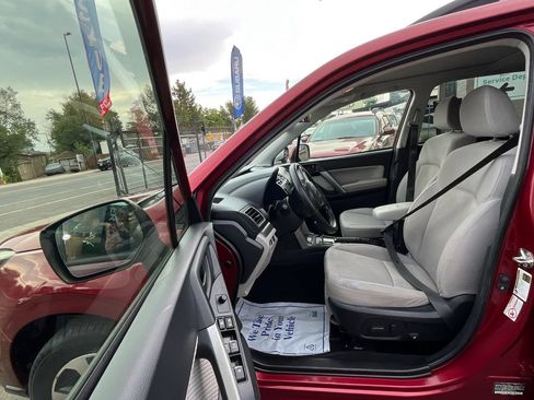 Used 2018 Subaru Forester 2.5i Premium AWD/4WD image 19