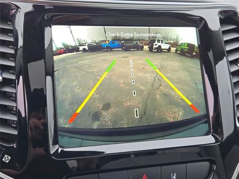 Used 2022 Jeep Cherokee Limited w/ Elite Package image 31