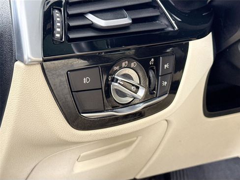 Used 2017 BMW 530i image 16