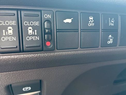 Used 2019 Honda Odyssey EX-L image 32